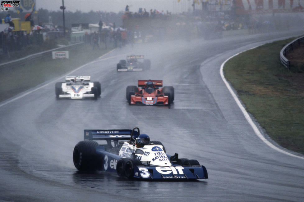 1977 bekommen die Zuschauer in Zolder mit dem sechsrädrigen Tyrell P34 eines der kuriosesten Fahrzeuge der Formel-1-Geschichte zu sehen. Ronnie Peterson fährt damit auf Rang drei.