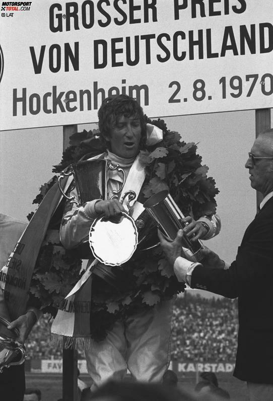 1970 gehen die Fahrer auf die Barrikaden und weigern sich, auf dem ihrer Meinung nach zu gefährlichen Nürburgring zu fahren. In aller Eile wird das Rennen daraufhin nach Hockenheim verlegt. Erster Rennsieger der Formel 1 im badischen Motodrom wird Jochen Rindt.