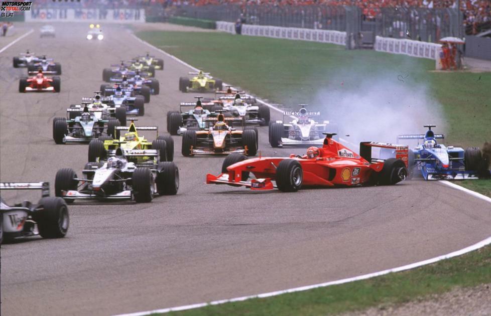 2000 überschlagen sich die Ereignisse. Am Start scheidet Michael Schumacher nach einer Kollision mit Giancarlo Fisichella aus, dann sorgt ein protestierender Mercedes-Mitarbeiter auf der Strecke für eine Safety-Car-Phase.