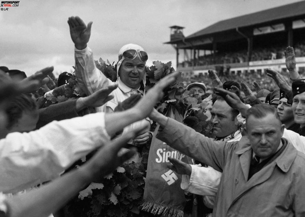 In den 1930er-Jahren dominieren die Mercedes-Silberpfeile und Auto Union die Rennen. 1939 siegt Caracciola zum sechsten Mal. Doch aufgrund der damaligen politischen Situation fällt es heute schwer, unbeschwert auf diese Erfolge zu blicken.
