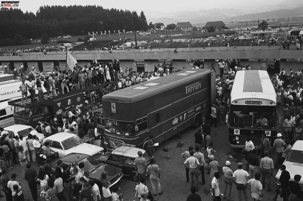 1970 ist der neue Österreichring fertig. Die Premiere auf einer Strecke, die in Sachen Layout mit der von heute fast identisch ist, gewinnt Jacky Ickx für Ferrari.