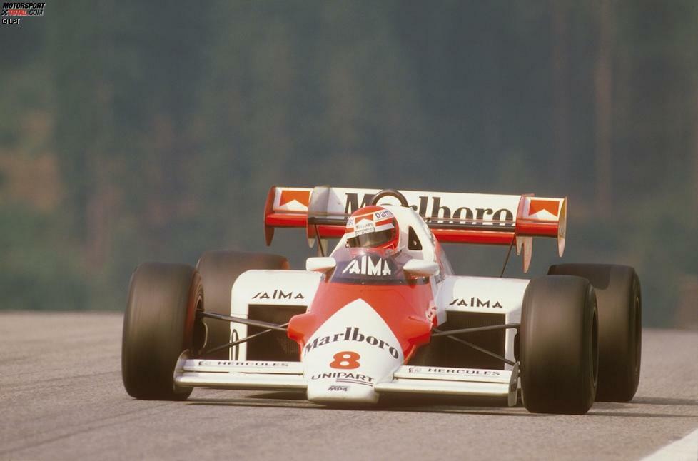 Zwei Jahre später gibt es für Österreich den lange herbeigesehnten Formel-1-Feiertag. Im ersten Rennen der Geschichte der Königsklasse, in dem keine Autos mit Saugmotor zum Einsatz kamen, steht Niki Lauda für McLaren ganz oben auf dem Podest.