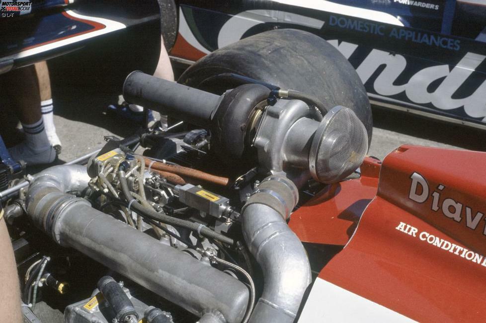 Das schauen wir uns ebenfalls noch einmal genauer an: Hier der Hart-Reihen-Vierzylinder-Motor im Heck des Toleman-Fahrzeugs von 1981.