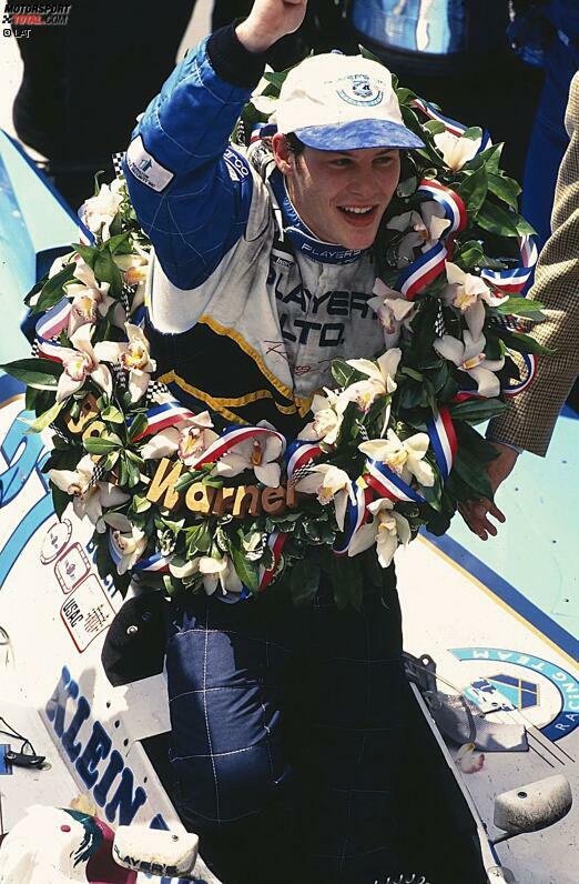 Villeneuve in der Victory Lane von Indianapolis: Dieser Triumph und der später folgende IndyCar-Titel ebnet ihm den Weg in die Formel 1.