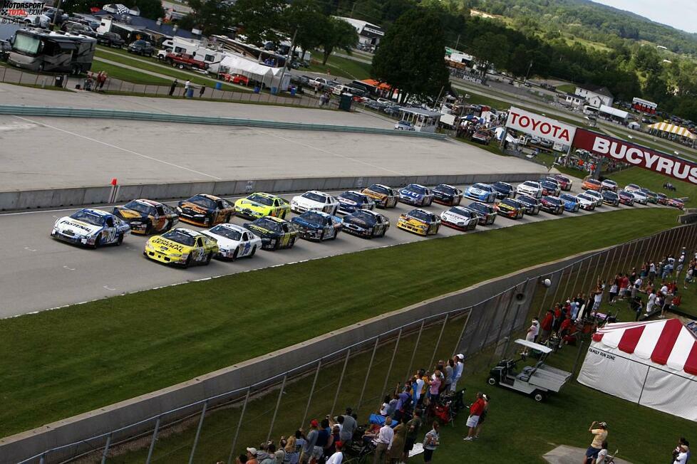 2010 und die Rückkehr nach Elkart Lake: Villeneuve startet von P2, steht dicht vor dem Sieg und erleidet dann einen Motorschaden.