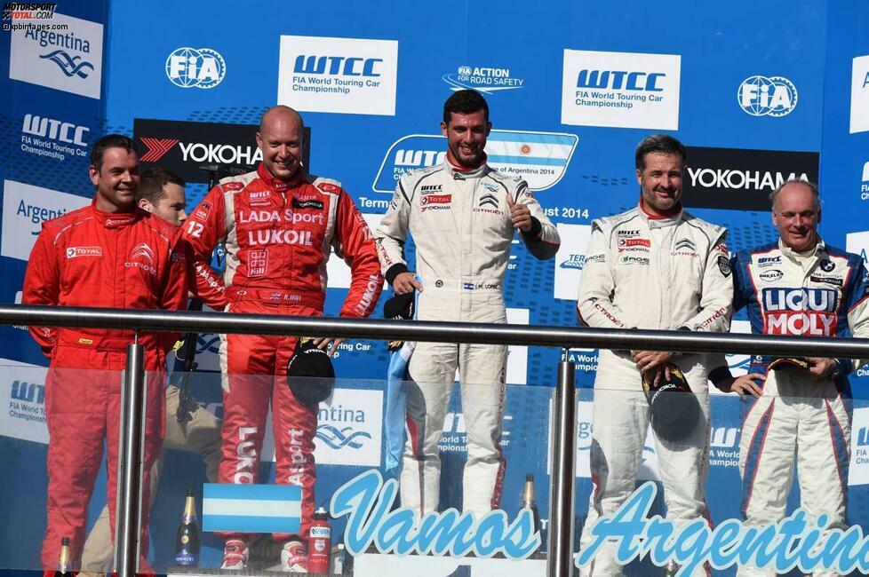 Termas de Rio Hondo (Argentinien), 3. August 2014: Rob Huff (Lada/2.), Jose-Maria Lopez (Citroen/1.), Yvan Muller (Citroen/3.) und TC2-Sieger Franz Engstler (Engstler-BMW)