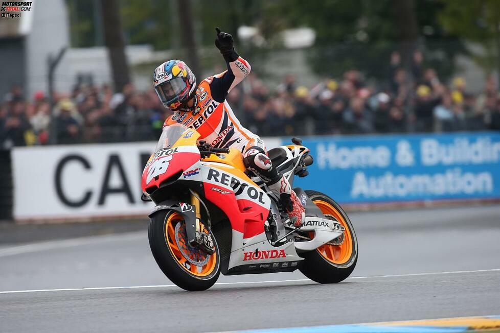 Nachschlag in Le Mans: Während die Konkurrenz beim Regenrennen in Frankreich schwächelte, fuhr Pedrosa souverän zum Sieg. Es sollten etwa fünf Monate vergehen, bis der Honda-Pilot einen weiteren MotoGP-Sieg einfahren konnte.