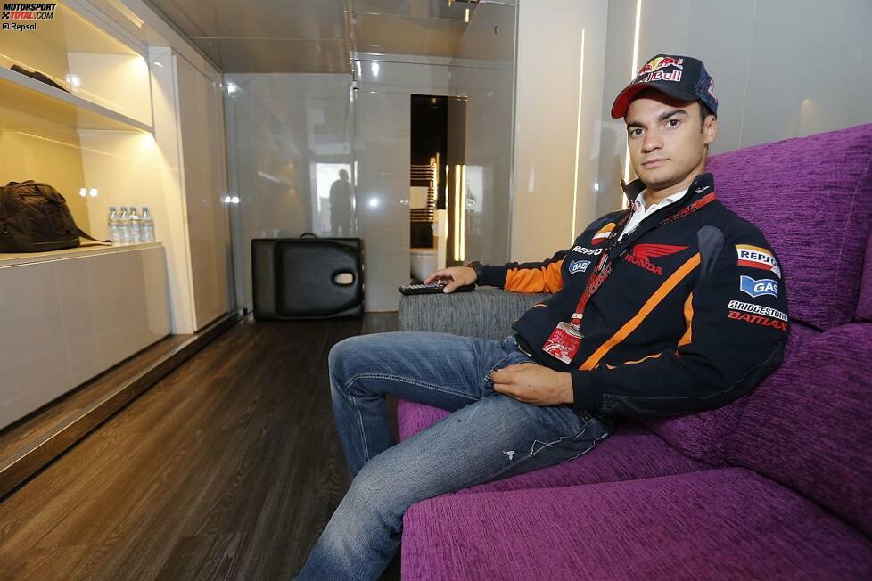 Noch schlimmer kam es in Deutschland. Lorenzo musste nach einem weiteren Sturz den Sachsenring verlassen, doch Pedrosa verpasste es erneut, die Situation für sich zu nutzen. Im Freien Training stürzte der Honda-Pilot und musste das Rennen auslassen, bei dem er seit 2010 ungeschlagen war.