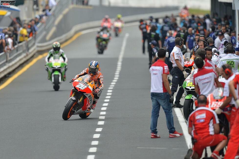 Beim ersten Flag-to-Flag-Rennen bei trockenen Bedingungen leistete sich Pedroda im Gegensatz zu Teamkollege Marquez keine Fehler und kam rechtzeitig in die Box zum Motorradwechsel. Hinter Lorenzo überquerte Pedrosa die Ziellinie als Zweiter.