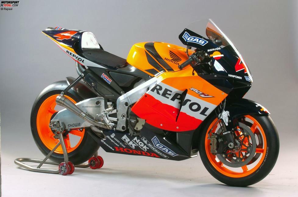 Honda RC211V (Jahrgang 2004): über 240 PS Leistung - 148 Kilogramm - 24 Liter Kraftstoff - Fahrer: Nicky Hayden (WM-Vierter), Alex Barros (WM-Achter)