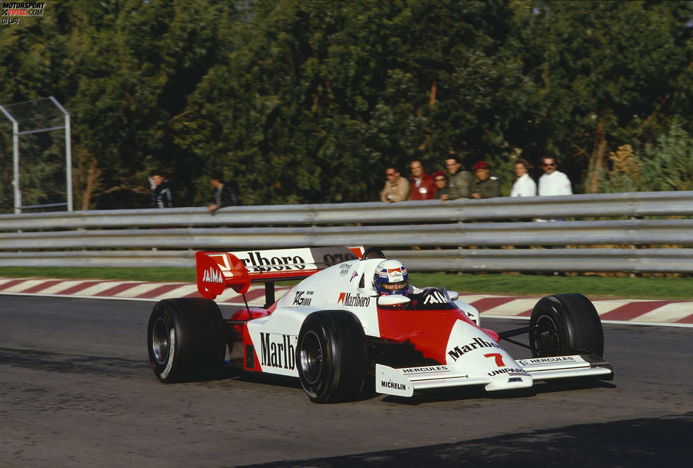 1984: Niki Lauda gegen Alain Prost: Zum Saisonfinale reist der Franzose mit 3,5 Punkten Rückstand auf Lauda nach Portugal - und trotz seines Sieges reicht es nicht für den Titel, denn Lauda fährt von Startplatz elf auf den entscheidenden zweiten Platz.