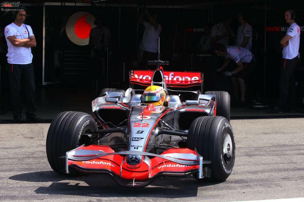 D wie Debüt: 2007 stieg Hamilton mit 22 Jahren bei McLaren in die Formel 1 und feierte noch im selben Jahr in Kanada seinen ersten Grand-Prix-Sieg.