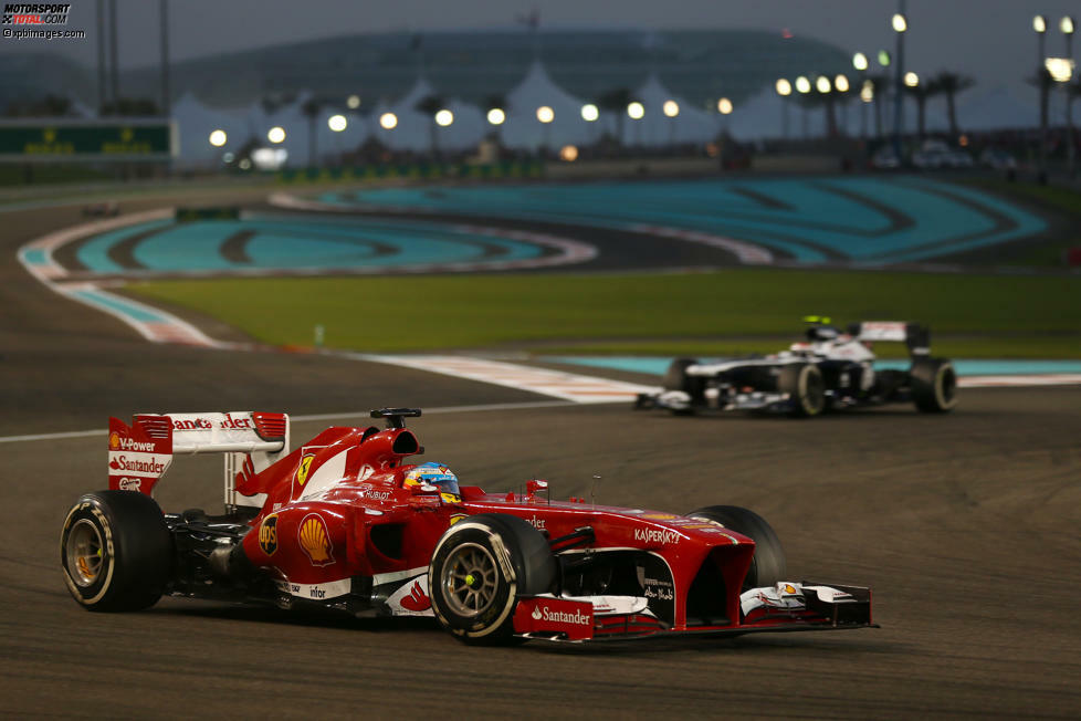 Kämpferischster Fahrer ist an diesem Sonntag Fernando Alonso, der mit Wut im Bauch fährt und sich bis auf Platz fünf nach vorne kämpft.