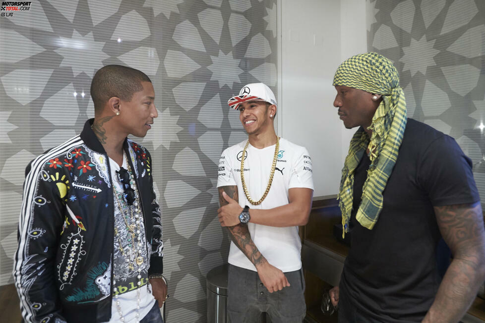 Legende unter Legenden: Lewis Hamilton mit seinen Hip-Hop-Kumpels Pharrell Williams und Tyrese Gibson.