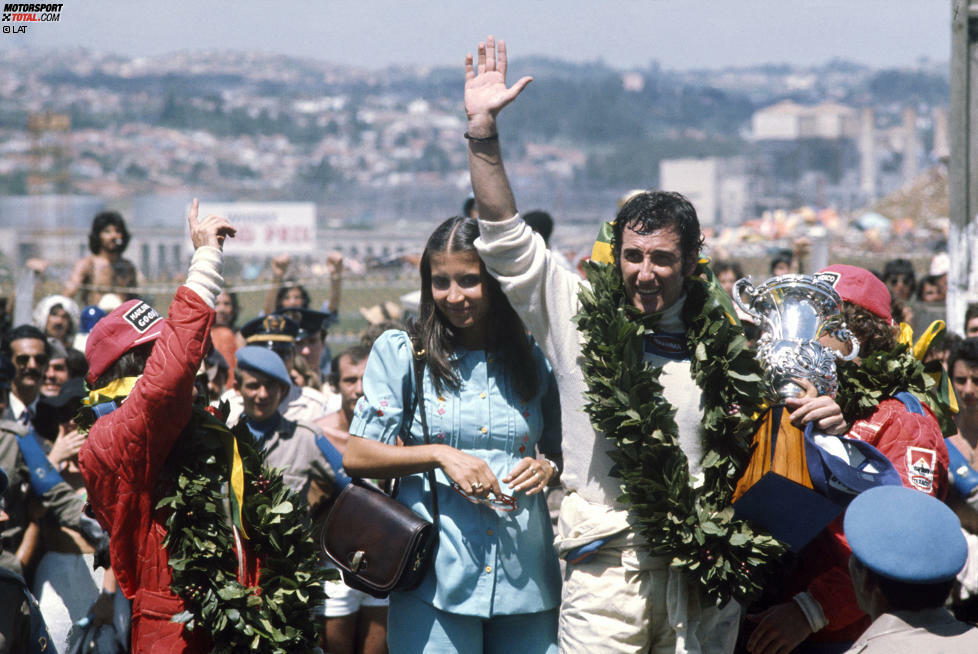 In den ersten Jahren sind vor allem einheimische Fahrer erfolgreich. 1974 siegt noch einmal Fittipaldi, ein Jahr später überraschend Carlos Pace. Es sollte der einzige Grand-Prix-Sieg für den Brasilianer bleiben, der zwei Jahre später bei einem Flugzeugabsturz ums Leben kommt. Noch heute trägt der Kurs von Interlagos seinen Namen: Autódromo José Carlos Pace.