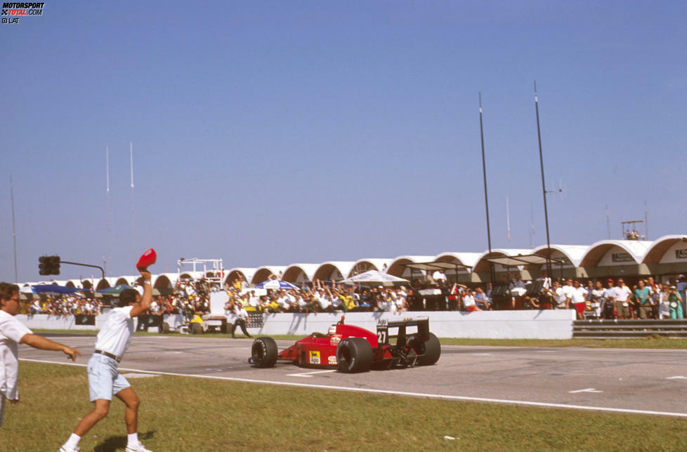 Auch 1989 steht Senna auf der Pole, mit dem Sieg klappt es jedoch wieder nicht. Mit zwei Runden Rückstand wird Senna Elfter, es siegt Nigel Mansell in seinem ersten Rennen für Ferrari. Nach dem Lauf ist Schluss in Rio de Janeiro. Die Formel 1 wechselt erneut nach Sao Paulo, wo der Kurs mittlerweile runderneuert und auf 4,325 Kilometer verkürzt wurde.