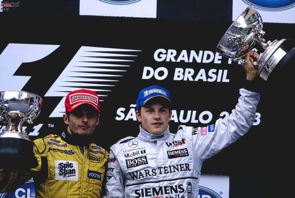 Giancarlo Fisichella hält den Rekord für den Brasilien-Sieger, der am weitesten hinten in der Startaufstellung losfuhr. Der Sieg des Italieners beim Regenrennen im Jahr 2003 in Interlagos gelang von Startplatz acht. Ein chaotisches Rennende mit Roter Flagge sah zunächst McLaren-Pilot Kimi Räikkönen als Sieger, doch nach eingehender Analyse wurde Jordan-Pilot Fisichella der Sieg zugesprochen. Den Siegerpokal bekam der Italiener erst zwei Wochen später am Rande des Grand Prix von San Marino in Imola.