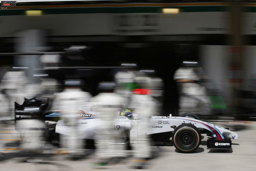Massa wirkt vor eigenem Publikum teilweise übermotiviert: Nach dem Boxengassen-Speeding steuert er beim letzten Reifenwechsel irrtümlich die McLaren-Crew an, die auf den zu dem Zeitpunkt viertplatzierten Jenson Button wartet. Bei der tiefstehenden Sonne sehen die grauen Overalls der verdutzten McLaren-Mechaniker fast aus wie jene des Williams-Teams. Kostet jedoch nur rund drei Sekunden.