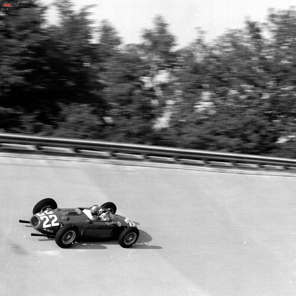 Der als Juwelier und Bergrennen-Pilot bekannte Arthur Owen nutzte seine einzige Formel-1-Chance beim Grand Prix von Italien 1960 in Monza, den einige Teams wegen der gefährlichen Steilkurve boykottierten. In den Genuss dieses Streckenabschnitts kam er im Rennen jedoch nicht. Ihm brach schon in der ersten Runde die Aufhängung.
