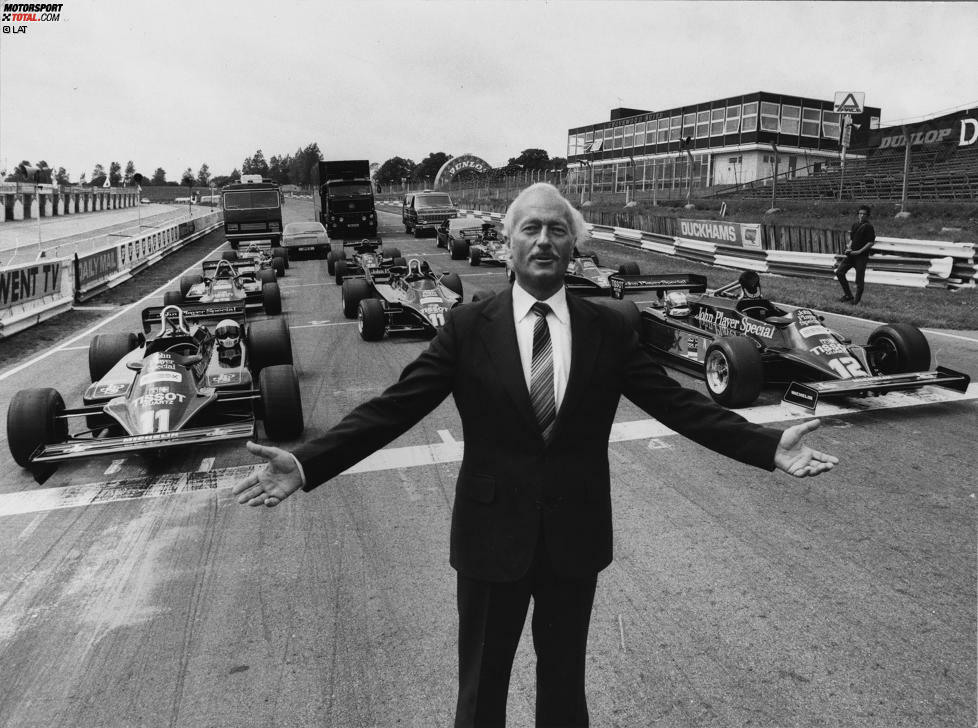 Die schwärzeste Stunde: Am 16. Dezember 1981 stirbt Teamgründer Colin Chapman. Lotus gewinnt danach nur noch sieben Grands Prix, von denen sechs auf das Konto von Ayrton Senna gehen, aber keinen WM-Titel mehr. Zu den unter seiner Regie eingeführten Innovationen zählen unter anderem das Monocoque-Chassis, die Ground-Effect-Cars und die aktive Radaufhängung. Ende 1994 muss Lotus aus finanziellen Gründen zusperren.