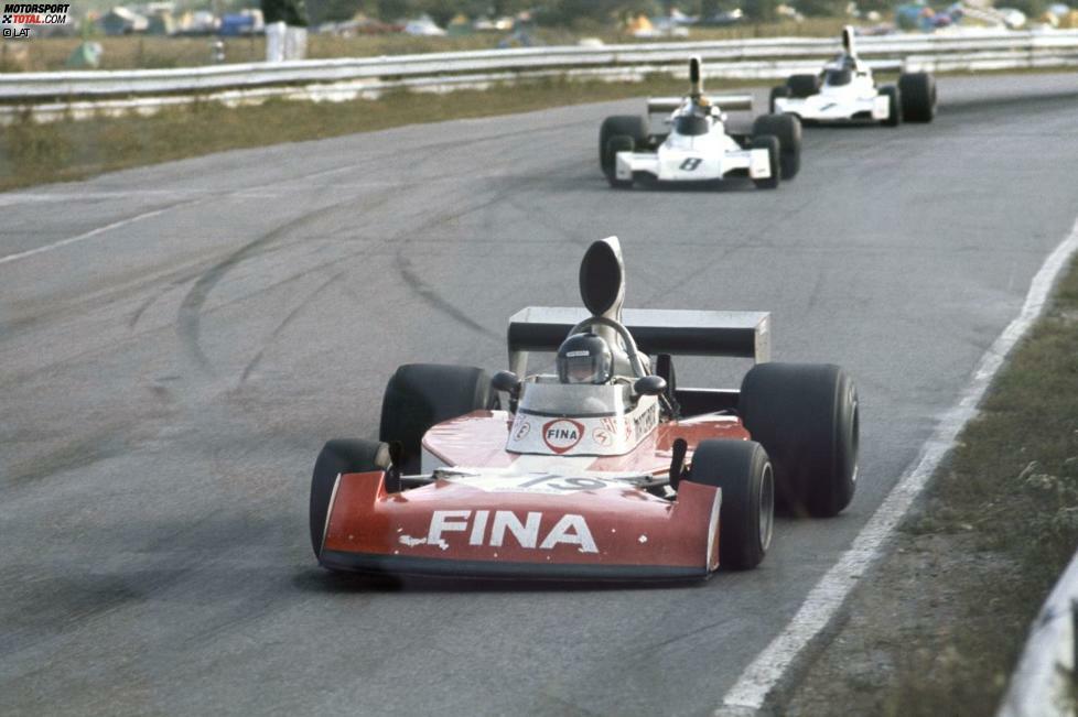 Nur zwölf Monate nach Ceverts Tod kommt Helmut Koinigg am 6. Oktober 1974 bei einem an Tragik kaum zu überbietenden Crash in Watkins Glen ums Leben. Aufgrund eines Aufhängungsdefekts an seinem Surtees kommt der Österreicher in der Haarnadelkurve von der Strecke ab. Die Leitplanke ist nicht ordnungsgemäß montiert. Der untere Teil der Planke gibt nach, während der obere intakt bleibt und Koinigg enthauptet. Das Foto zeigt den nur 25 Jahre alt gewordenen Österreicher beim Grand Prix von Kanada, den er zwei Wochen vor seinem Tod auf Platz zehn beendete.