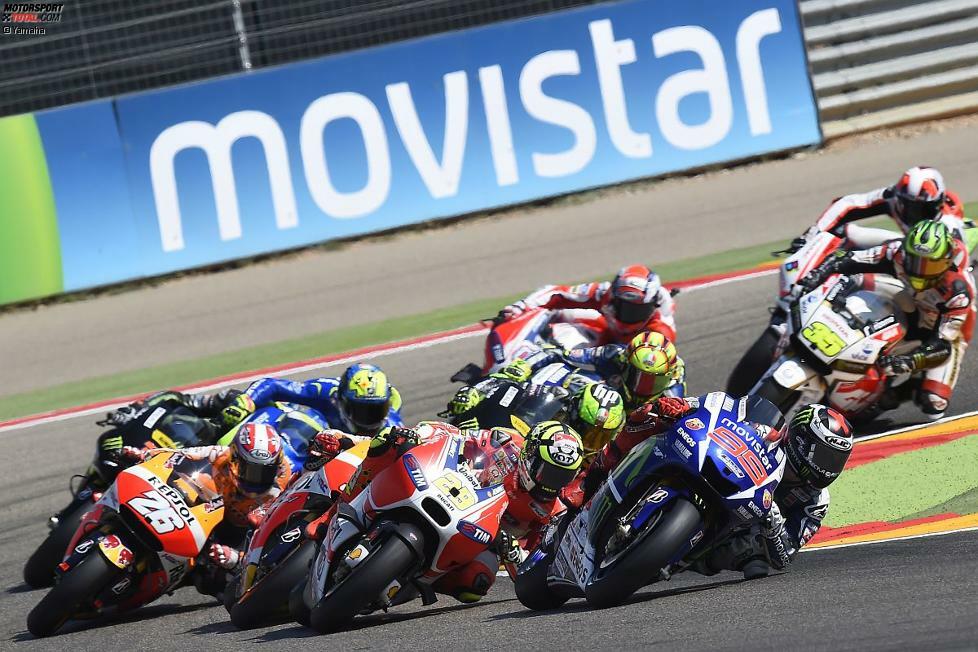 Die User von 'Motorsport-Total.com' haben entschieden: Auf den folgenden Seiten präsentieren wir die fünf Absteiger und die fünf Aufsteiger der MotoGP-Saison 2015.