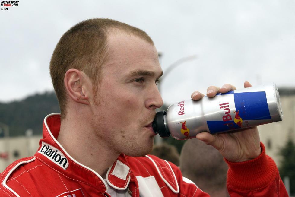Der plötzliche Schock. Burns wird vor der Rallye Großbritannien ohnmächtig. Nach vielen Untersuchungen wird ein Gehirntumor festgestellt. Burns wird nie wieder eine Rallye fahren und muss den letzten Kampf seines Lebens führen.