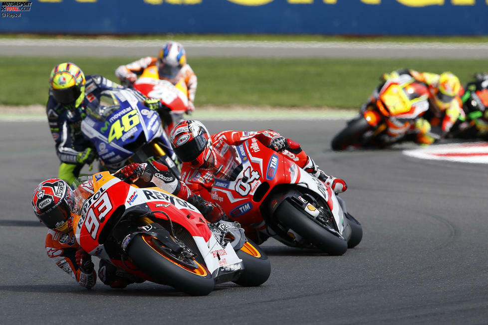 2014 geht es aufwärts. Lugi Dall'Igna leitet den Ducati-Aufschwung ein. Dovizioso erobert Platz drei in Austin und Rang zwei in Assen. Dazu kommt eine Pole-Position in Japan. Bei den Rennen in Silverstone und Misano kann er aus eigener Kraft mit der Spitze kämpfen. Es geht bergauf.