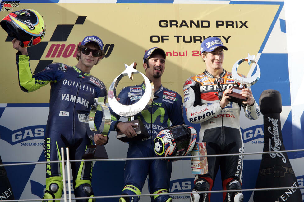 Melandri fährt 2005 in Jerez, Schanghai, Barcelona, Assen und Losail auf das Podest. Dann gewinnt er sensationell das vorletzte Saisonrennen, den Grand Prix der Türkei in Istanbul. Es ist Melandris erster Sieg in der Königsklasse.