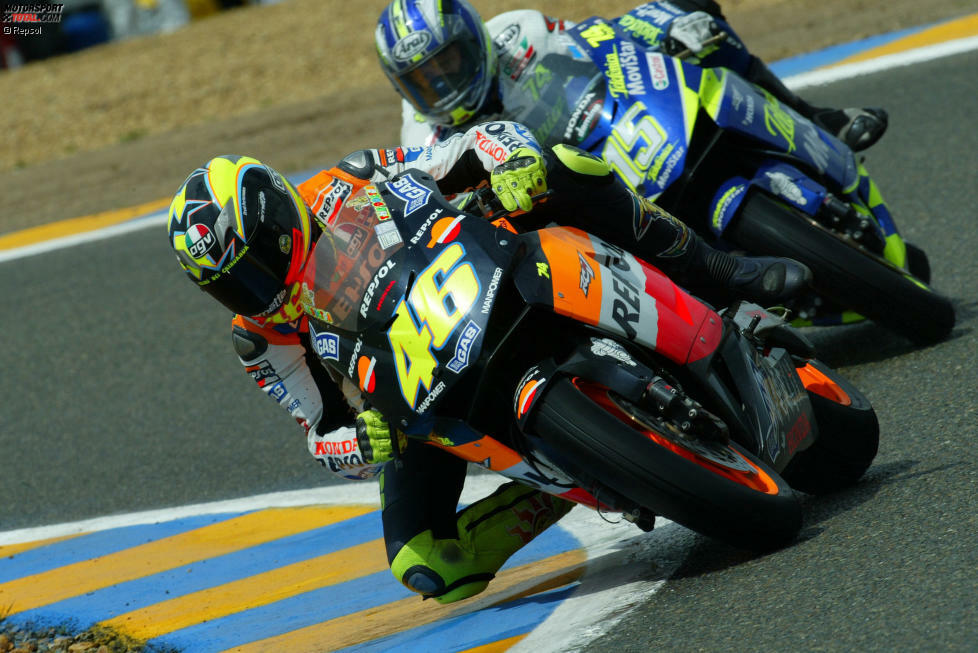 Im Jahr 2003 ist Rossi wieder der große Favorit, doch plötzlich ist Sete Gibernau nach dem Tod von Daijiro Kato ein Herausforderer. Rossi muss sich strecken, stellt den WM-Titel mit neun Siegen aber dann doch klar.