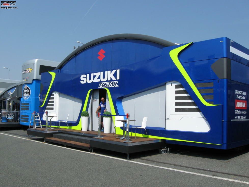 Suzuki ist in diesem Jahr mit einer neuen und farbenfrohen Hospitality ins Fahrerlager zurückgekehrt.