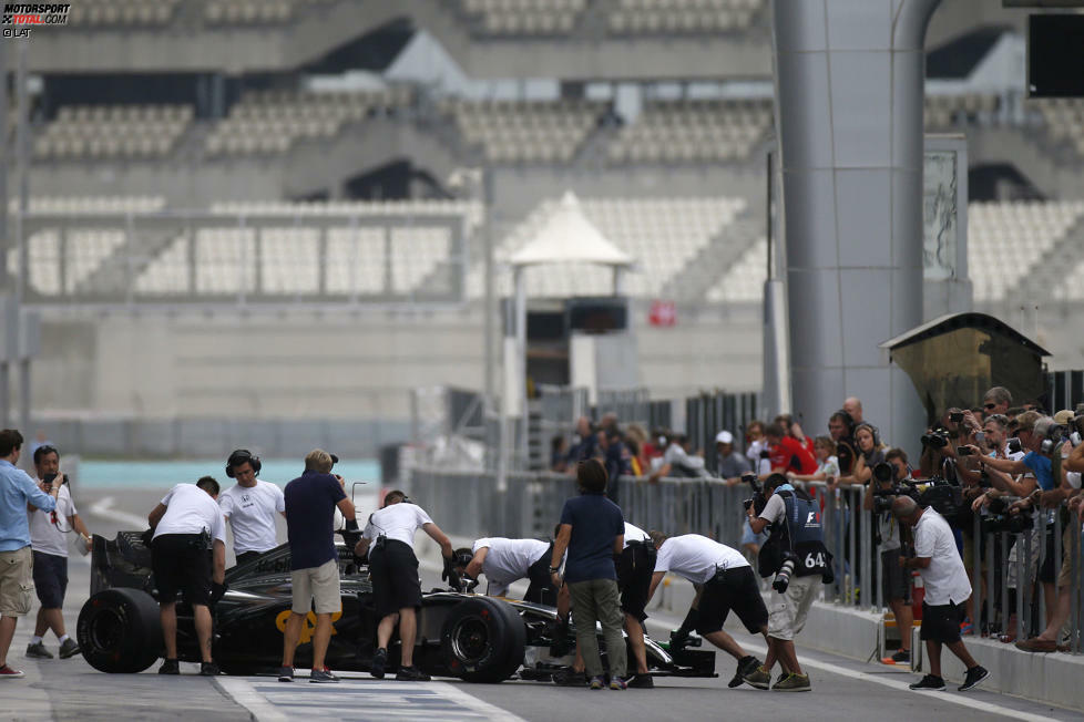 25. November 2014: Stoffel Vandoorne testet in Abu Dhabi einen McLaren MP4-29 mit Honda-Antrieb. Die Probefahrten werden, mit nur fünf Runden an zwei Tagen, zum Debakel. 2015 kehrt Honda werksseitig als McLaren-Lieferant in die Formel 1 zurück - mit den beiden Weltmeistern Fernando Alonso und Jenson Button am Steuer.