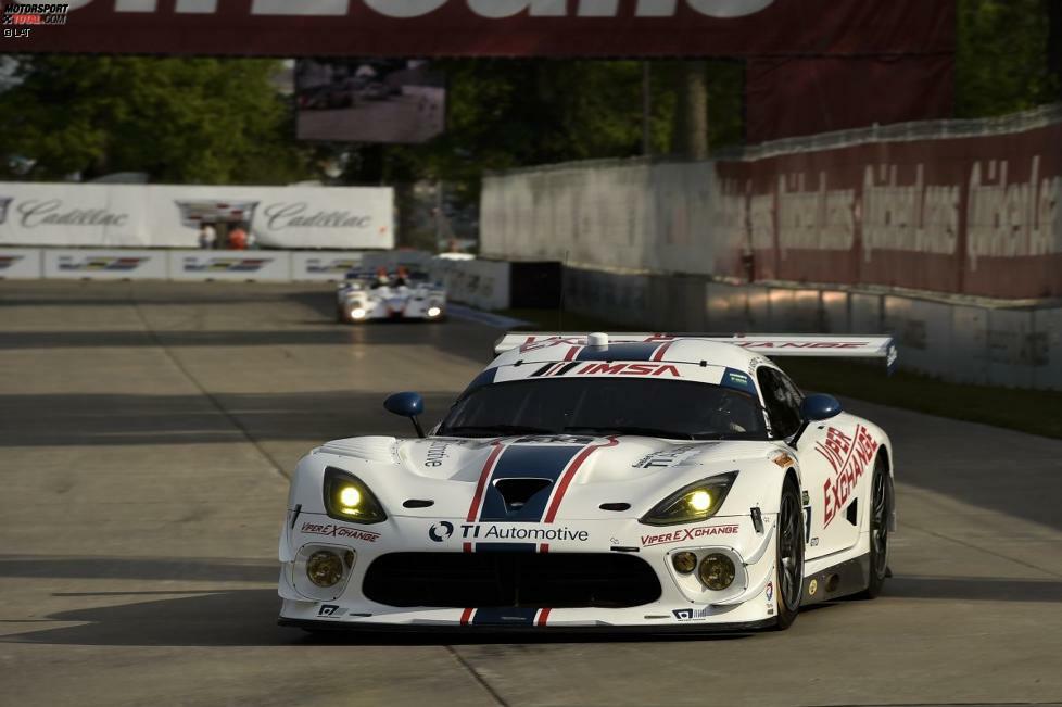 Riley SRT Viper #53: Jeroen Bleekemolen (NLD), Ben Keating (USA), Marc Miller (USA)