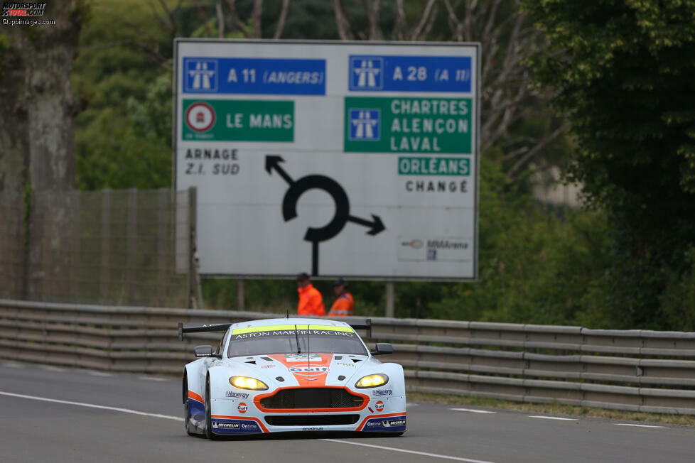 Aston Martin Vantage #97: Stefan Mücke (DEU), Darren Turner (GBR), Rob Bell (GBR)