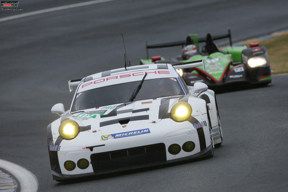 Porsche 911 RSR #92: Patrick Pilet (FRA), Frederic Makowiecki (FRA), Wolf Henzler (DEU)