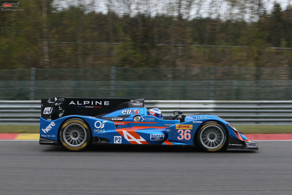 Signatech Alpine Nissan #36: Nelson Paciatici (FRA), Paul-Loup Chatin (FRA), Vincent Capillaire (FRA)