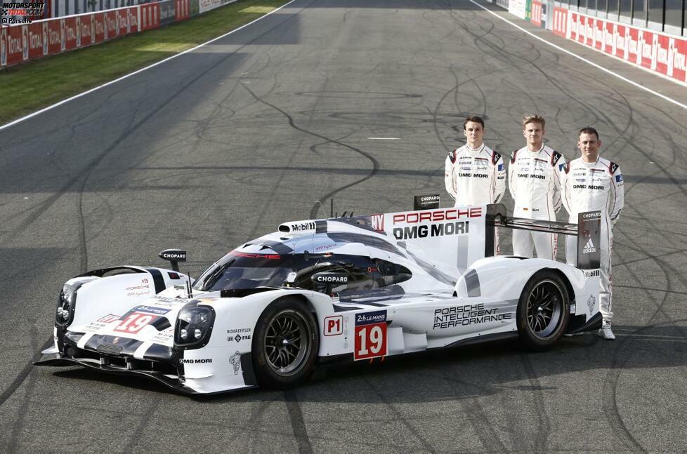 Porsche 919 Hybrid #19: Nico Hülkenberg (DEU), Earl Bamber (NZL), Nick Tandy (GBR)