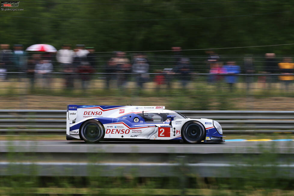 Toyota TS040 Hybrid #2: Alexander Wurz (AUT), Stephane Sarrazin (FRA), Mike Conway (GBR)