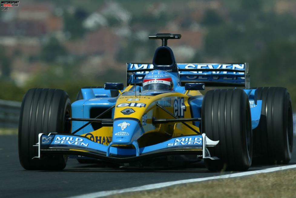 In der Saison 2001 kehrt Renault ganz offiziell als Motorenlieferant für Benetton zurück. Ein Jahr später wird daraus das Werksteam. Ein weiteres Jahr später gelingt der erste Sieg in der zweiten Ära des Werksengagements: Fernando Alonso triumphiert beim Grand Prix von Ungarn 2003 in Budapest. Wie schon für Jean-Pierre Jabouille in Dijon 1979, für Alain Prost in Dijon 1981, für Ayrton Senna in Estoril 1985 und für Thierry Boutsen in Montreal 1989 ist der erste Sieg einer neuen Ära für Renault auch für Alonso der erste seiner eigenen Karriere.