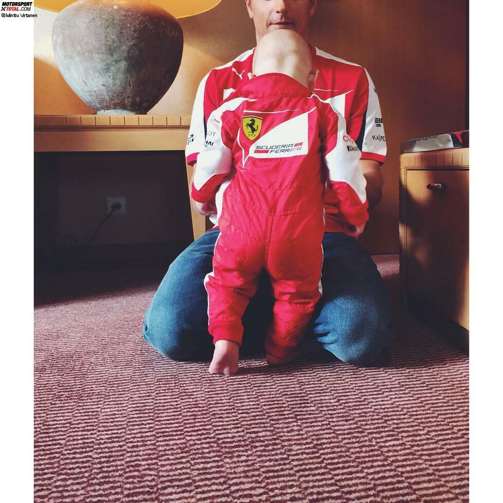 Platz 5: Babyboom. Zu den Familienvätern Felipe Massa, Pastor Maldonado, Romain Grosjean und Sebastian Vettel haben sich unter den aktuellen Piloten 2015 zwei Neue gemischt. So begrüßen Grosjean und Vettel nicht nur ihren zweiten Zuwachs, auch Kimi Räikkönen darf sich seit Januar im Windelwechseln üben. Dank seiner Lebensgefährtin Minttu Virtanen dürfen wir an der Entwicklung des 