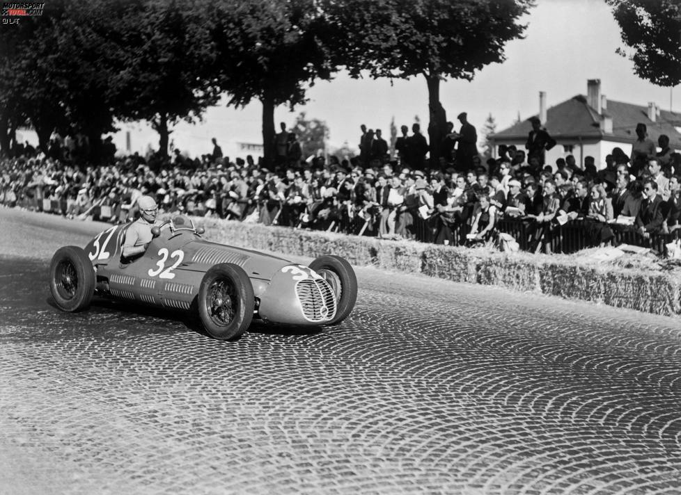 Zusammen mit seinem Freund Villoresi kehrte Ascari nach dem Krieg 1947 auch in den Rennsport zurück. Für Maserati gewann Ascari 1948 in Sanremo seinen ersten Grand Prix, und weitere Siege sollten folgen.