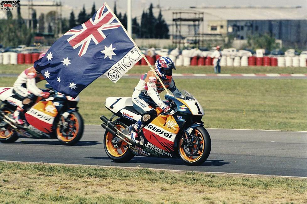 #4 Mick Doohan (54 Siege): Zwischen 1994 und 1998 gewinnt der Australier fünfmal hintereinander die 500er-Klasse. Doohan zählt zu den besten Rennfahrern aller Zeiten. Er bestreitet zwischen 1989 und 1999 alle Rennen für Honda.