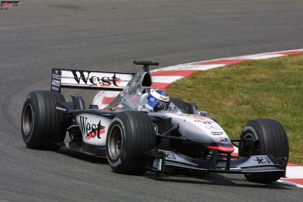 29. April 2001, Grand Prix von Spanien in Barcelona: Auf der Distanz von 66 Runden wechseln sich Michael Schumacher (Ferrari) und Mika Häkkinen (McLaren) auf Platz eins ab. In der 44. Runde übernimmt Häkkinen zum - wie es scheint - letzten Mal das Kommando und fährt einem sicheren Sieg entgegen. Ausgangs Kurve 5 der letzten Runde aber rollt der MP4/16 des Finnen mit defekter Kupplung aus. Schumacher staubt ab und gewinnt.