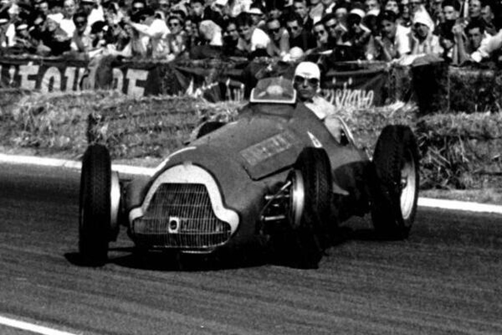 Juan Manuel Fangio dominierte die Anfangsjahre der Formel 1: Wir erinnern an den großen Argentinier.