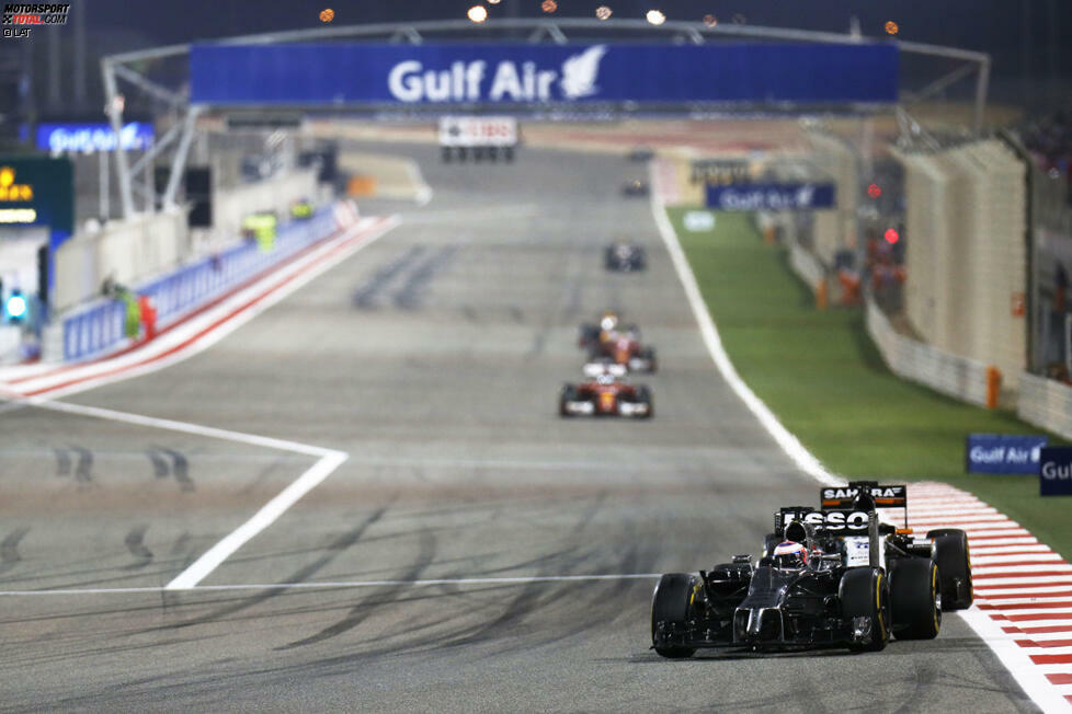 Obwohl McLaren hier den Rundenrekord hält, ist der Bahrain International Circuit eine von nur zwei Strecken im Kalender der Saison - und die einzige, auf der die Formel 1 schon länger fährt -, auf der das Team aus Woking noch nicht gewonnen hat. Der andere Kurs ist Sotschi, wo im vergangenen Jahr zum ersten Mal ein Grand Prix stattfand.