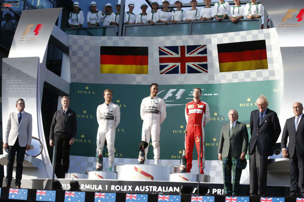 Lewis Hamilton, Nico Rosberg und Sebastian Vettel standen bei den ersten drei Rennen jeweils auf dem Podium. Noch nie zuvor in der Geschichte der Formel 1 standen bei den ersten drei Saisonrennen nur drei verschiedene Fahrer auf dem Podium.