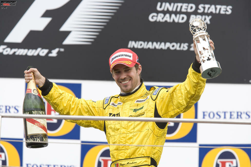 Platz 7 - Tiago Monteiro: Der Portugiese, der beim damaligen Hinterbänklerteam Jordan in die Formel 1 eingestiegen war, kam zu seinem dritten Platz beim Grand Prix der USA 2005 wie die Jungfrau zum Kinde. Möglich machte das einer der größten Skandale der Formel-1-Geschichte.