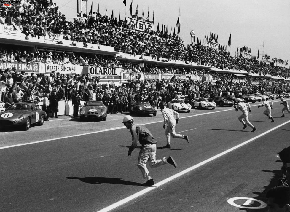 1962 versuchten sich Jean-Claude Magne und Maurice Martin noch einmal in dem betagten Fahrzeug in Le Mans, aber sie vielen nach nur vier Stunden mit einem Kupplungsdefekt aus. Es folgte die Zeit der echten Cobras!