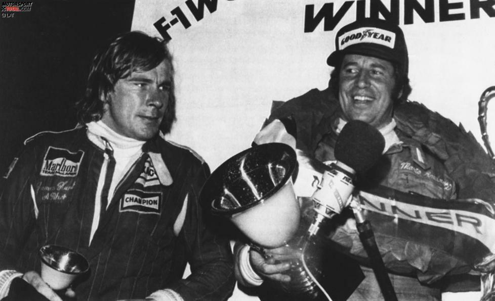 ... McLaren-Pilot James Hunt mit Platz drei den WM-Titel sichert. Rivale Niki Lauda (Ferrari) gibt im Regen auf.