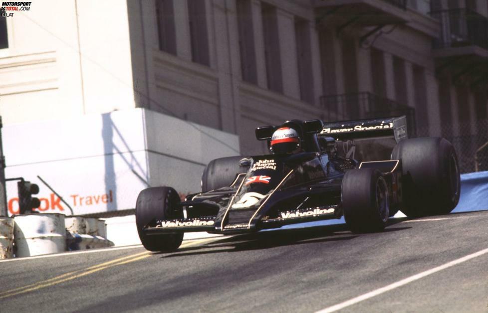 1977 gewinnt Mario Andretti mit dem Lotus 78 in Long Beach (Foto), Jarama, Dijon und Monza. Die Saison schließt er als WM-Dritter ab. Ein Jahr später ...